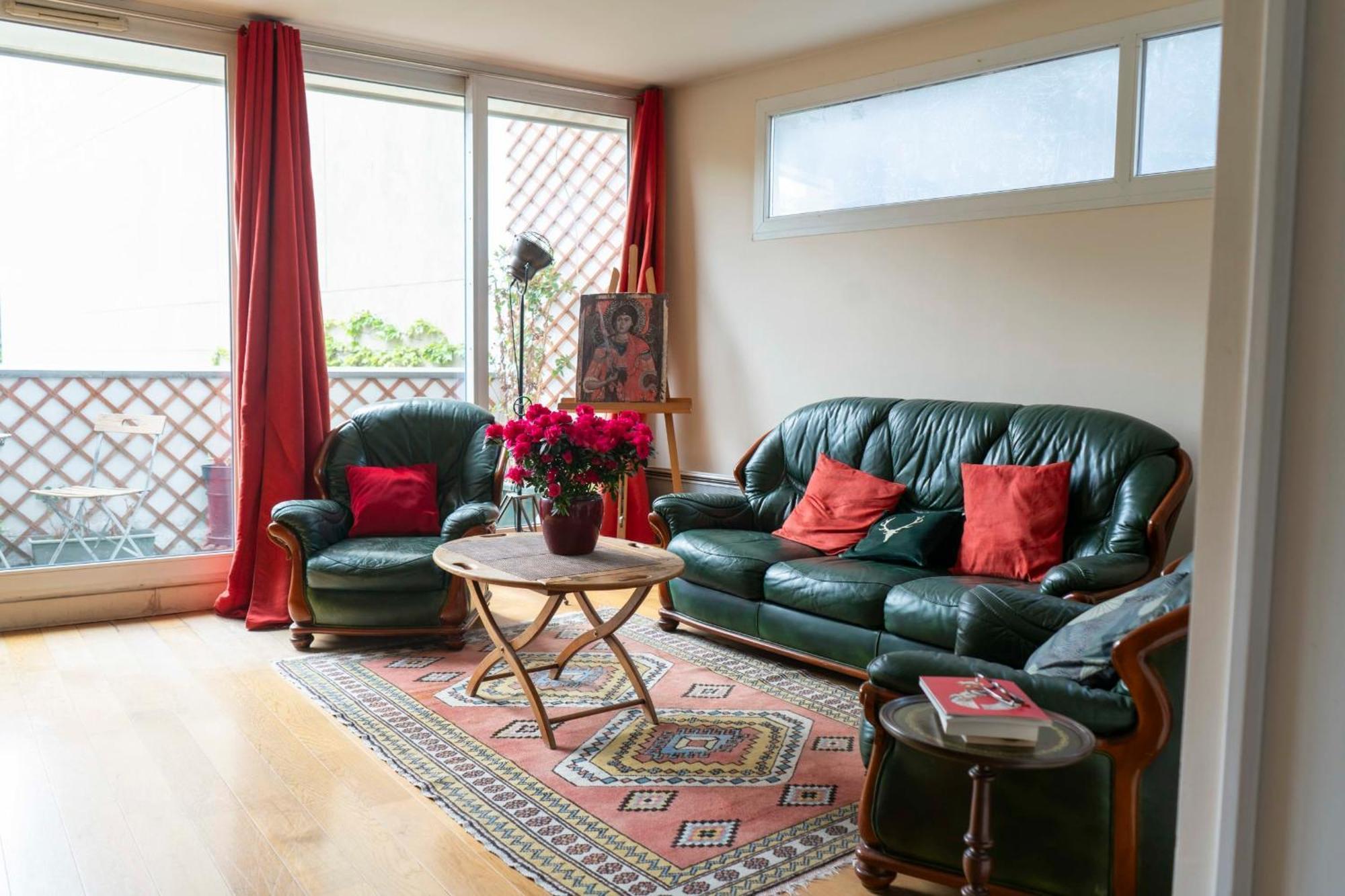 Charming Duplex With Two Balconies In The 13th *